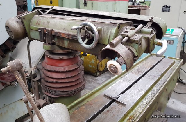 Bruska na protahovací trny STANKOIMPORT 360M (Spline Grinding Machine Stanko 360M (7).jpg)